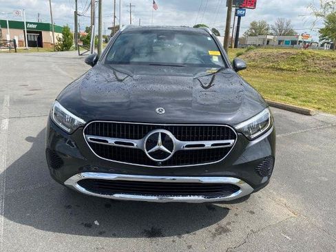 Used 2024 Mercedes-Benz GLC 300 image 2