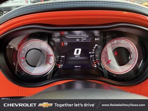 Used 2022 Dodge Challenger R/T Scat Pack RWD image 17