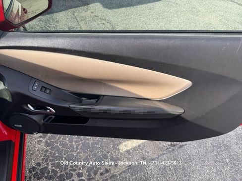 Used 2015 Chevrolet Camaro LT RWD image 10