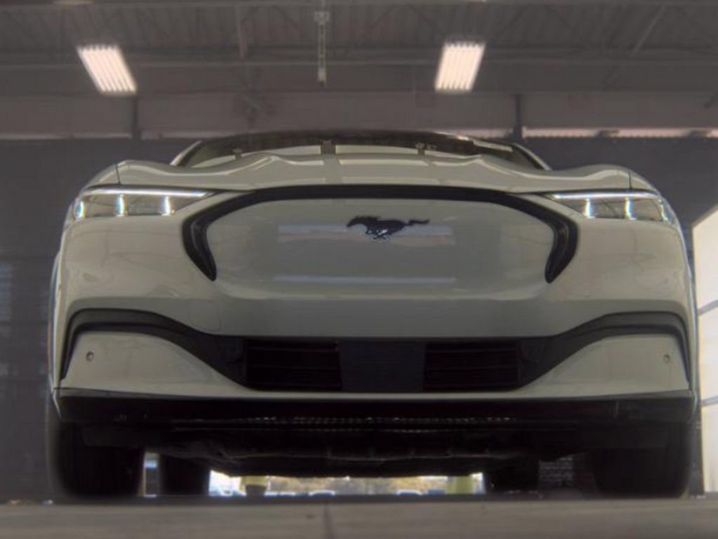 Used 2023 Ford Mustang Mach-E Premium RWD image 4