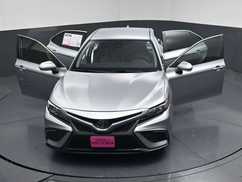 Used 2024 Toyota Camry SE FWD image 23