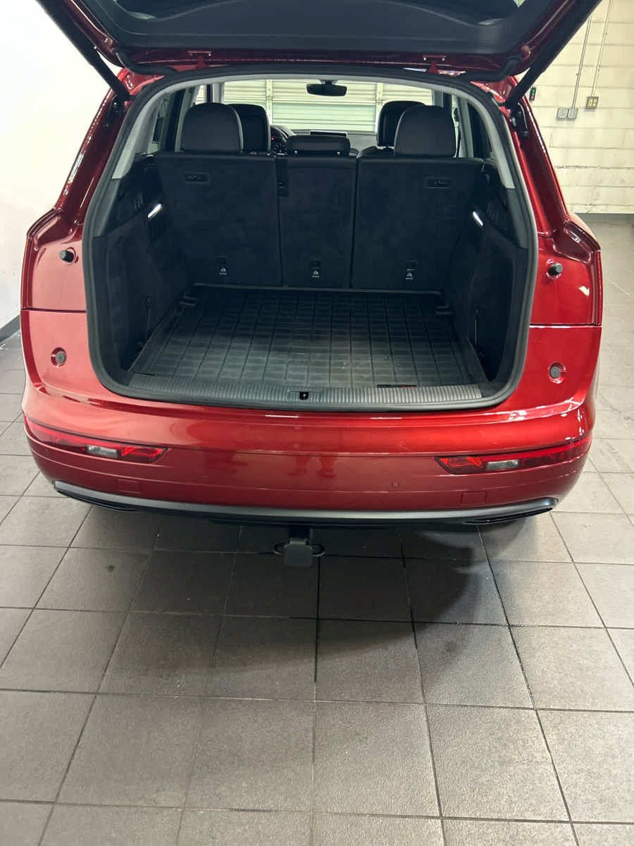Used 2020 Audi Q5 2.0T Premium Plus w/ Premium Plus Package AWD/4WD image 11