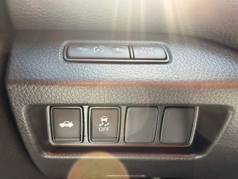 Used 2017 Nissan Altima 2.5 S w/ Power Driver Seat Package FWD image 18