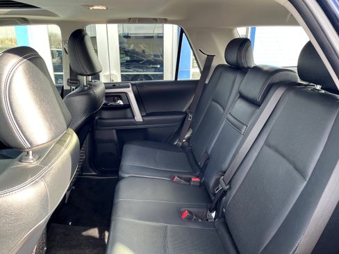 Used 2022 Toyota 4Runner Limited image 9