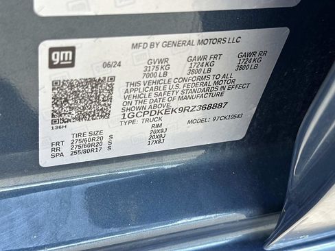 Used 2024 Chevrolet Silverado 1500 LT AWD/4WD image 18