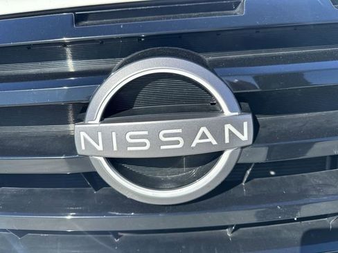 Used 2025 Nissan Pathfinder SV image 18