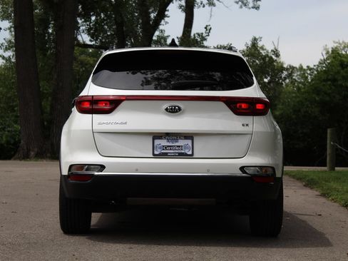 Used 2022 Kia Sportage EX w/ EX Technology Package AWD/4WD image 7