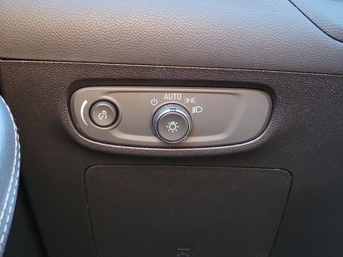 Used 2025 Buick Encore GX Preferred FWD image 27