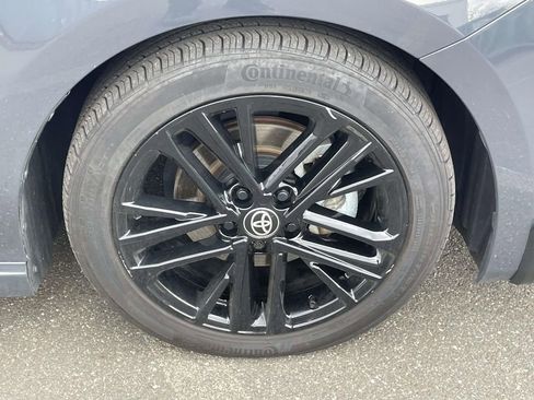 Used 2025 Toyota Camry SE image 9