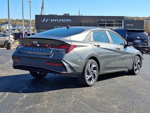 New 2026 Hyundai Elantra Sport FWD image 4