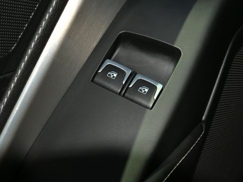 Used 2018 Chevrolet Corvette Stingray Coupe w/ 2LT Preferred Equipment Group image 22