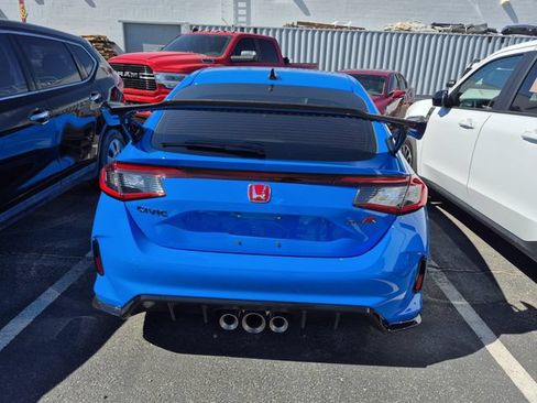 Used 2025 Honda Civic Type R image 9