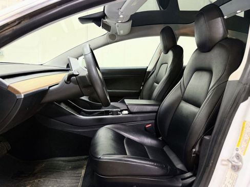 Used 2020 Tesla Model 3 Standard Range Plus image 13
