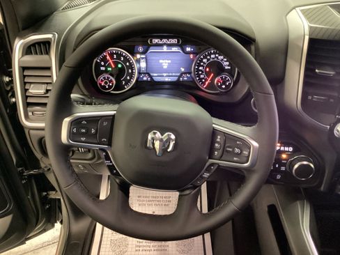 New 2026 RAM 1500 4x4 Crew Cab image 21