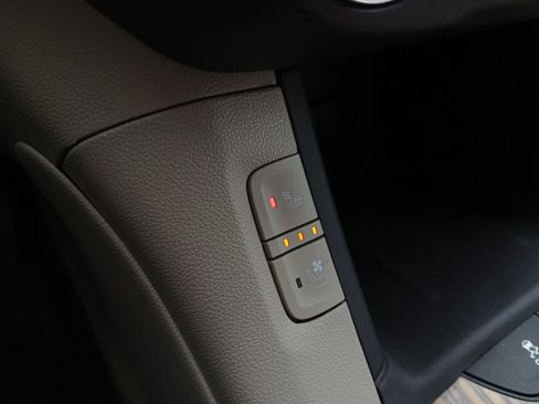 Used 2017 GMC Acadia Denali w/ Technology Package image 13