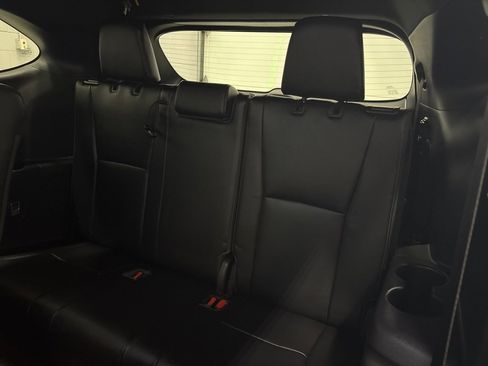Used 2022 Toyota Highlander XSE image 30
