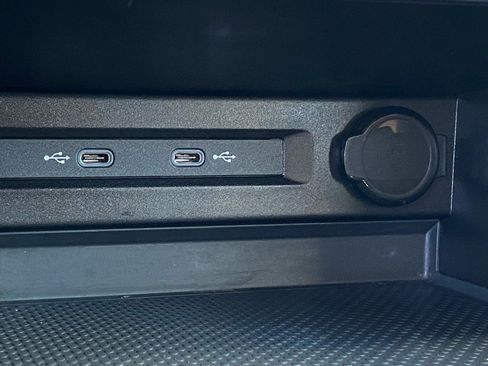 Used 2023 Volkswagen Tiguan S image 18