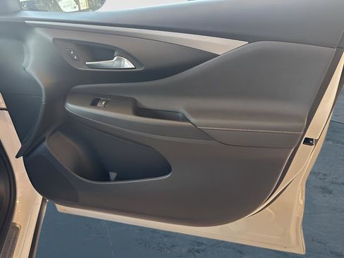 New 2026 Buick Envista Avenir image 16