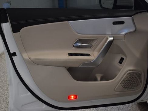 Used 2022 Mercedes-Benz CLA 250 image 20