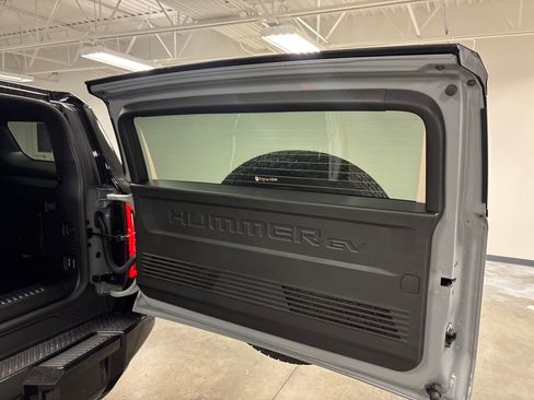 New 2026 GMC Hummer EV SUV image 20
