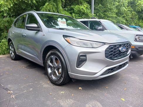 Used 2024 Ford Escape ST-Line w/ Tech Pack #1 AWD/4WD image 4