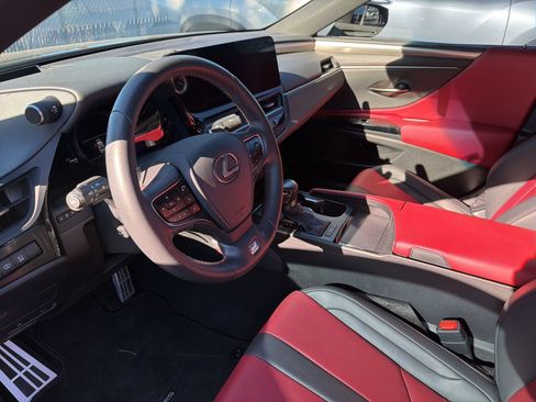 Used 2023 Lexus ES 350 F Sport w/ Accessory Package (Z2) image 5