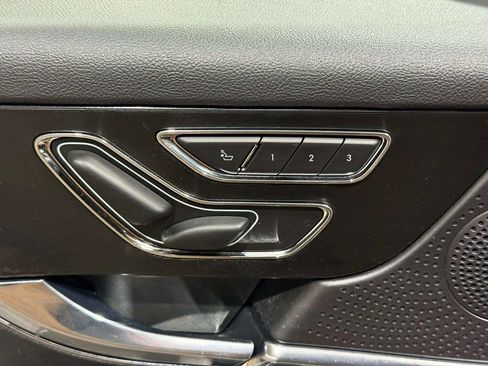 Certified 2023 Lincoln Corsair Reserve image 9