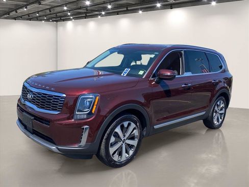 Certified 2021 Kia Telluride S AWD/4WD image 4