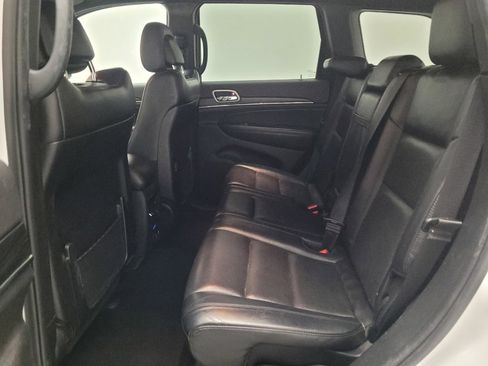 Used 2020 Jeep Grand Cherokee Limited w/ Luxury Group II image 18