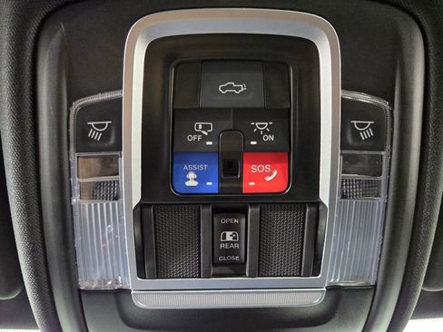 Used 2023 RAM 1500 Laramie AWD/4WD image 26