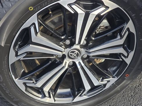 Used 2022 Toyota RAV4 XSE image 11