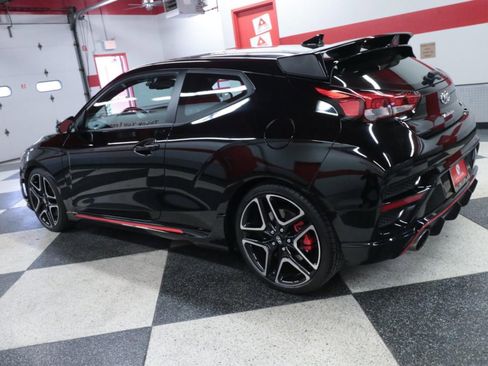 Used 2021 Hyundai Veloster N image 7