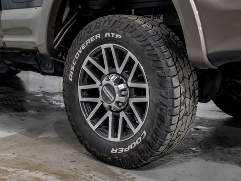 Used 2019 Ford F250 Lariat w/ Lariat Ultimate Package AWD/4WD image 65