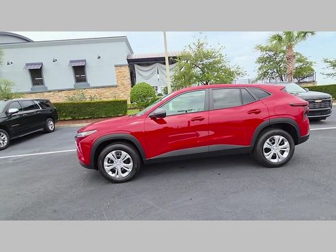 New 2026 Chevrolet Trax LS w/ Driver Confidence Package FWD image 20