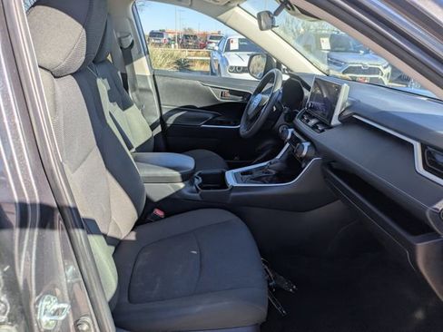 Used 2024 Toyota RAV4 LE image 29