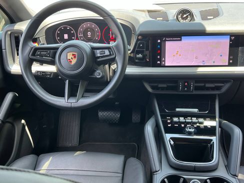 Certified 2024 Porsche Cayenne Coupe AWD/4WD image 15