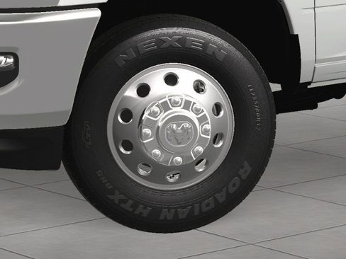 New 2025 RAM 3500 Big Horn AWD/4WD image 11