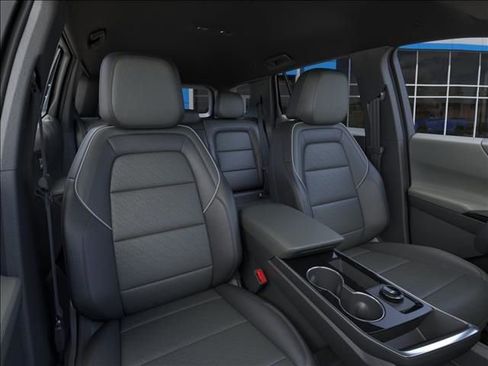 New 2026 Chevrolet Equinox LT AWD/4WD image 17