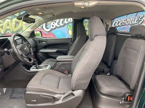Used 2015 Chevrolet Colorado LT AWD/4WD image 9