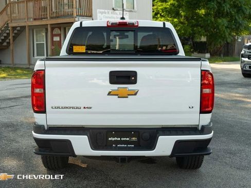 Used 2017 Chevrolet Colorado LT w/ LT Convenience Package image 6