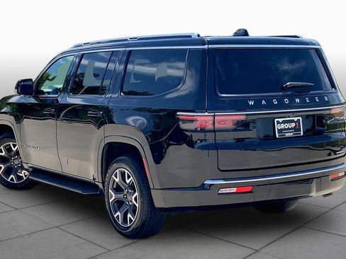 Used 2024 Jeep Wagoneer Series III AWD/4WD image 11