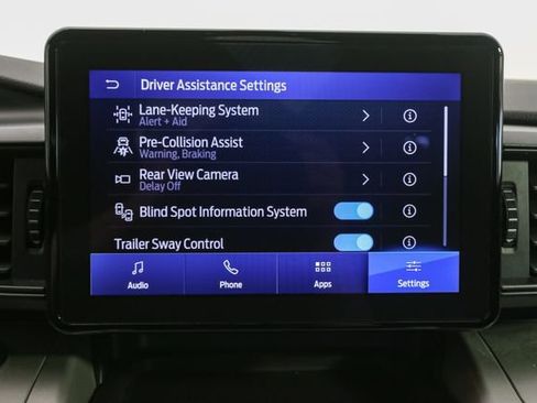 Used 2023 Ford Explorer XLT AWD/4WD image 23