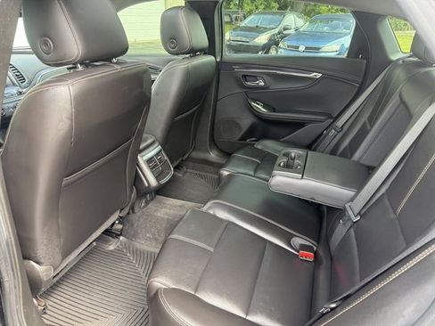 Used 2016 Chevrolet Impala LT FWD image 23