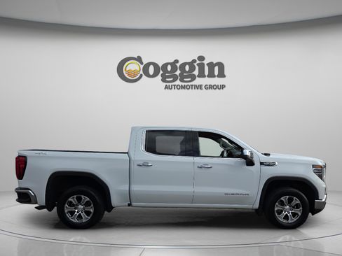 Used 2025 GMC Sierra 1500 SLT image 7