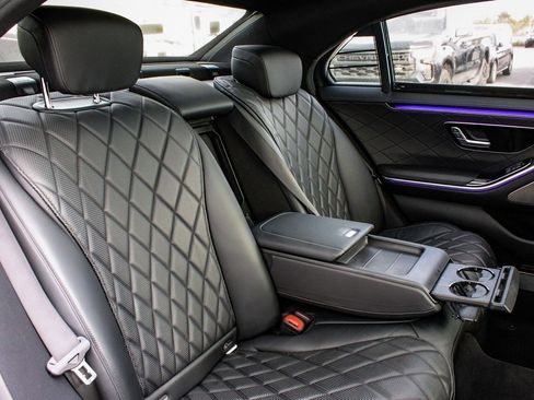 Used 2022 Mercedes-Benz S 500 S 500 image 38