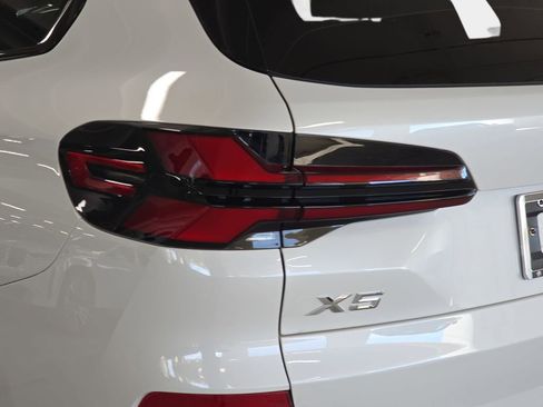 New 2026 BMW X5 sDrive40i w/ M Sport Package RWD image 25