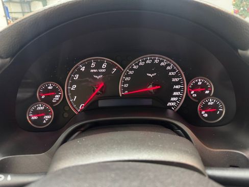Used 2007 Chevrolet Corvette Coupe w/ Preferred Equipment Group RWD image 30