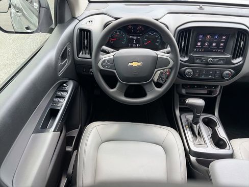 Used 2020 Chevrolet Colorado W/T w/ Custom Special Edition RWD image 10