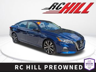 Used 2022 Nissan Altima 2.5 SR image 1