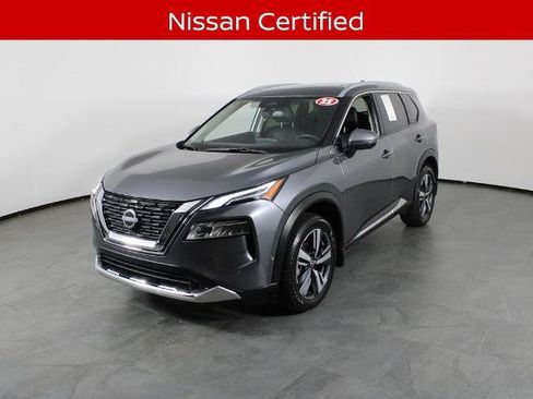 Certified 2023 Nissan Rogue Platinum FWD image 2